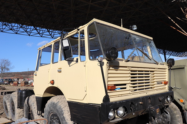 Tatra T813 8x8 Kolos